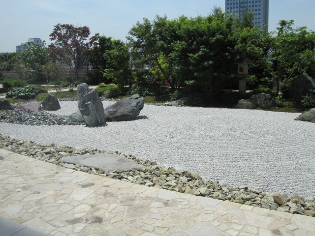 e0204576_22029.jpg