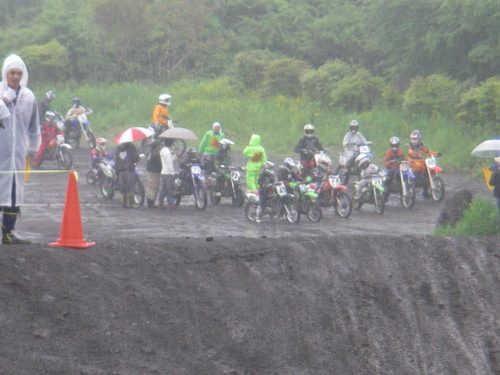 b0024266_0202033.jpg