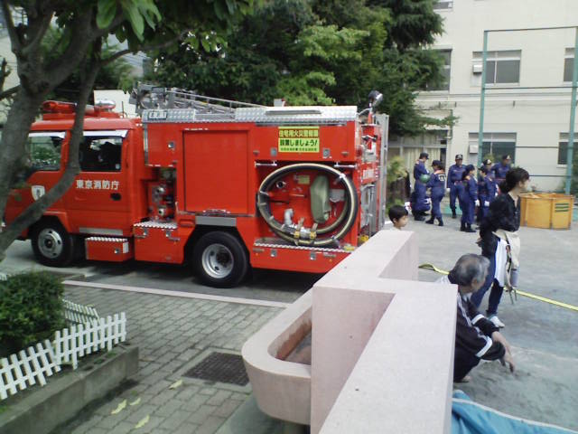 e0089438_1282020.jpg