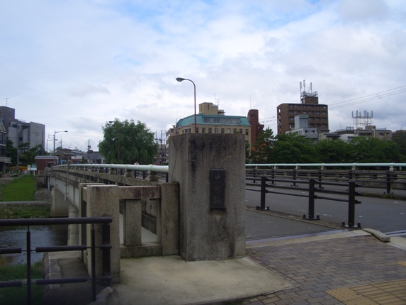 e0033713_1726865.jpg