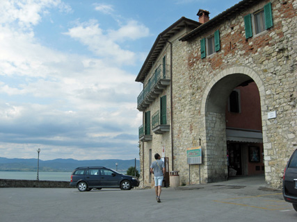 f0234936_4344459.jpg