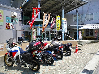 e0091220_1646092.jpg
