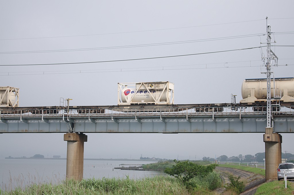 f0203926_23315760.jpg