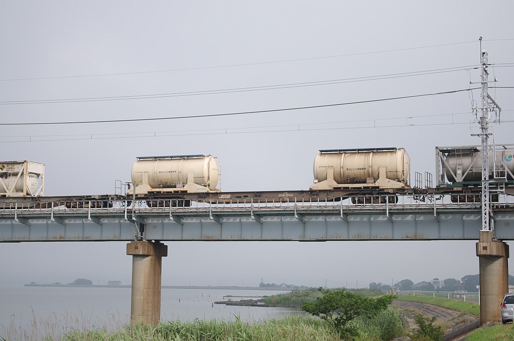 f0203926_2382693.jpg