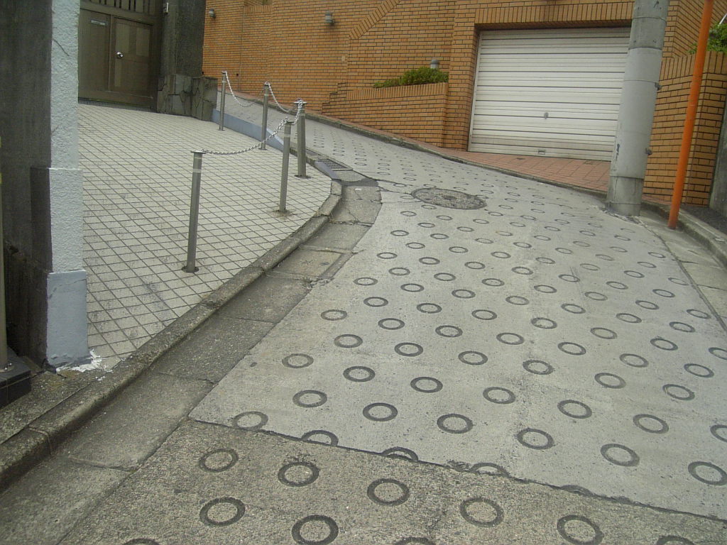 e0083359_1182443.jpg