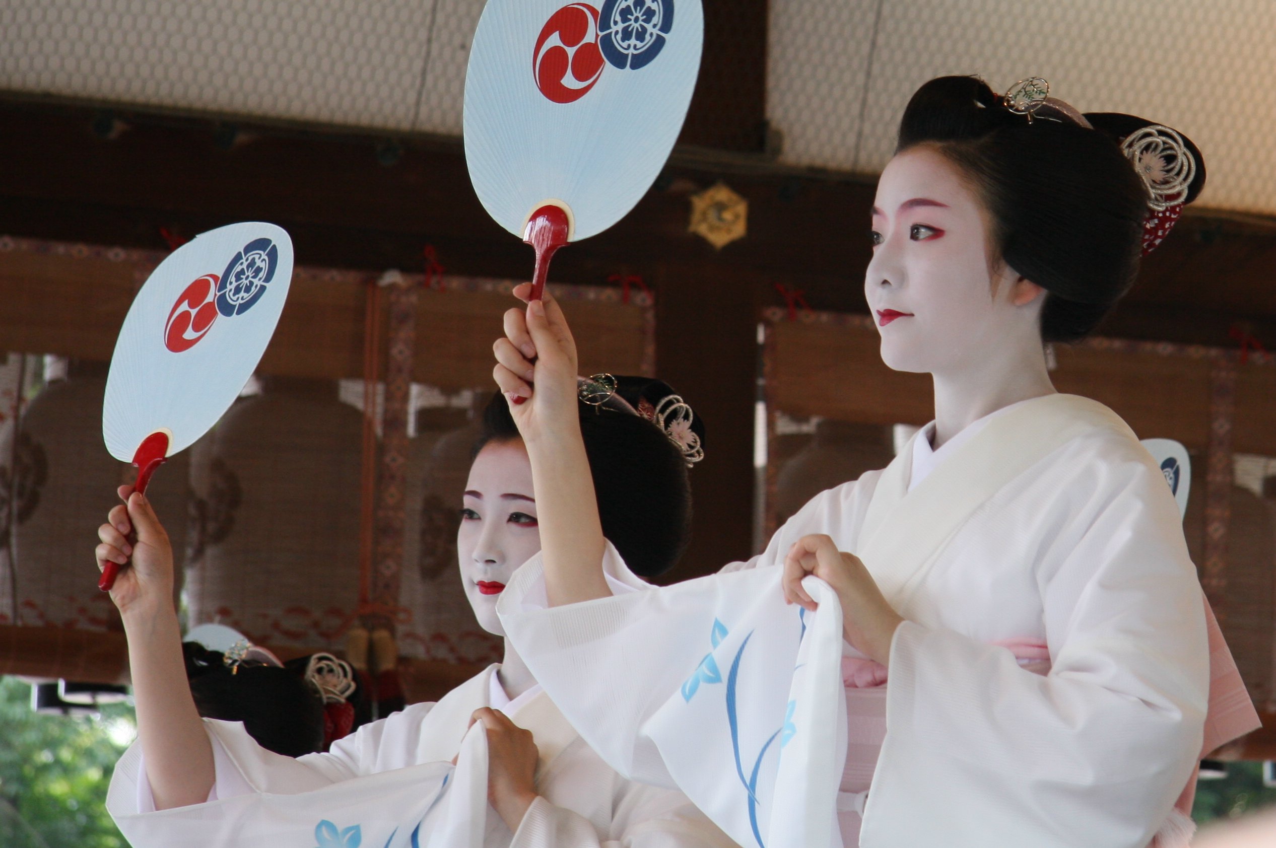 The History of Geisha in Japanese Culture — TOKI