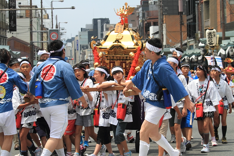 e0051888_3372419.jpg