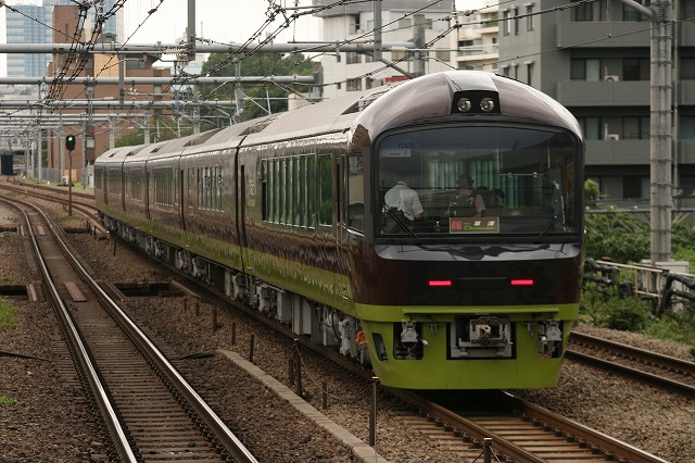 b0002858_22853.jpg