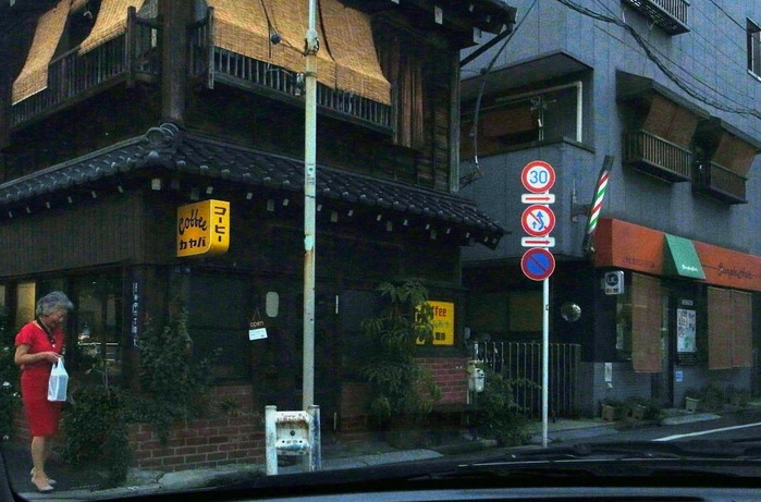 e0009147_903693.jpg