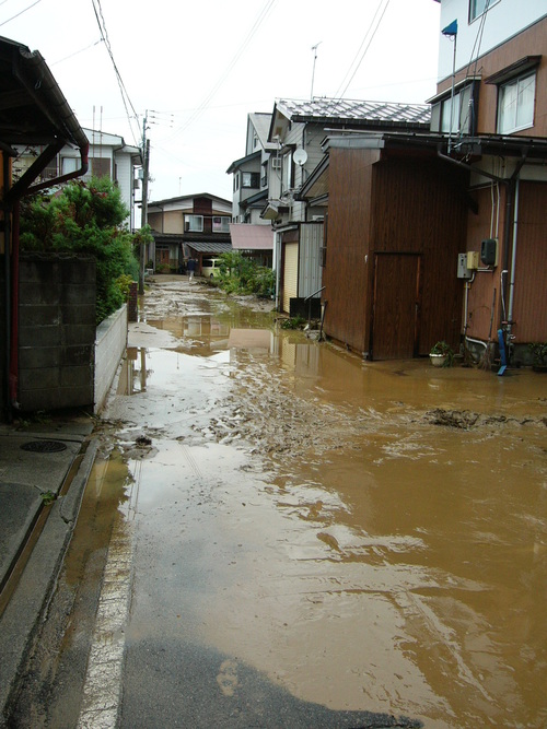 f0023916_19361896.jpg