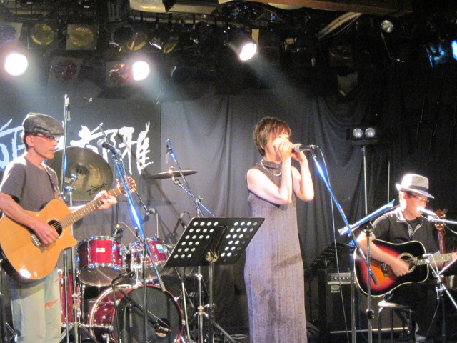 b0225319_11113226.jpg