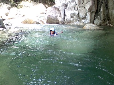 f0052068_232901.jpg