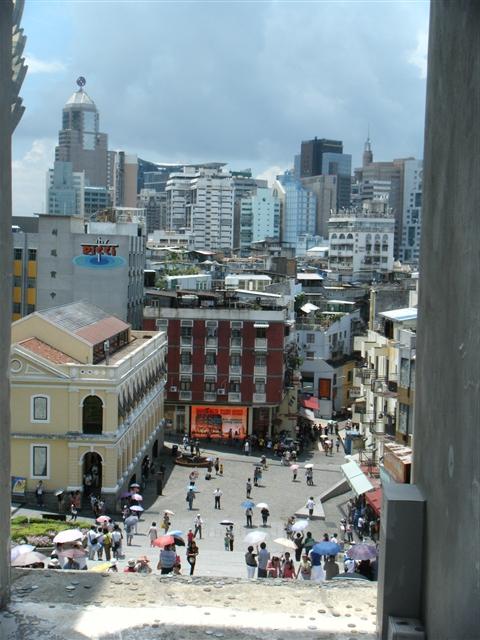 b0102639_0211238.jpg
