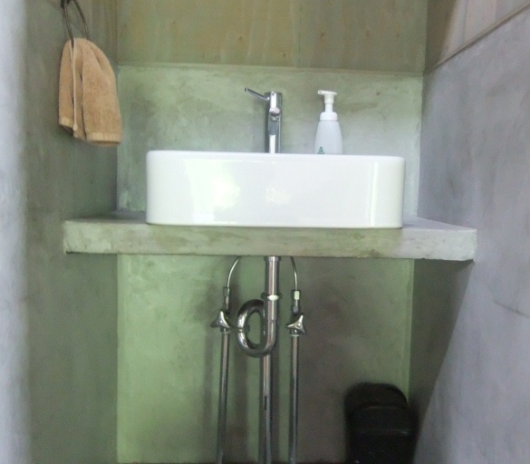e0224610_1064660.jpg