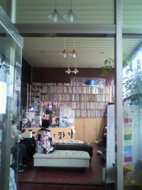 e0109292_9283570.jpg
