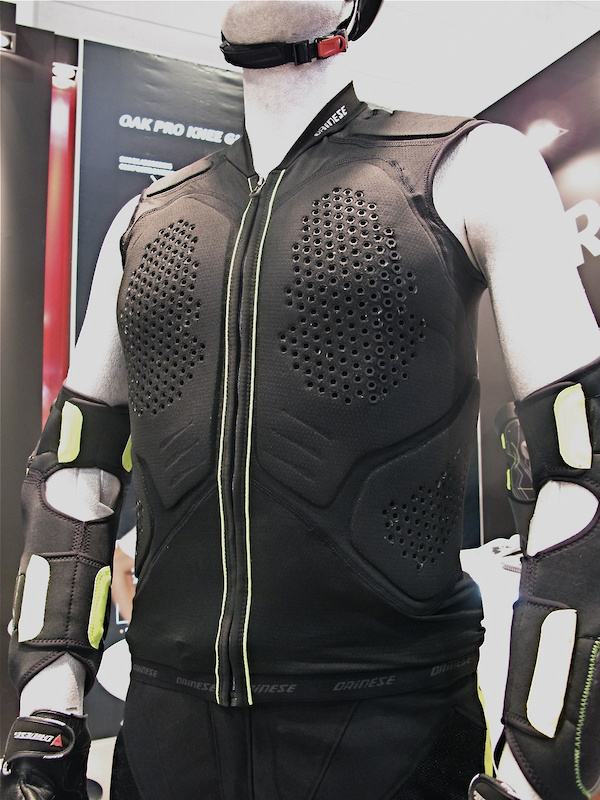 e0015108_8431112.jpg