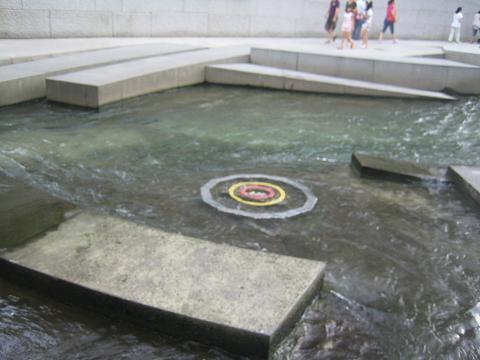 e0084055_1738038.jpg