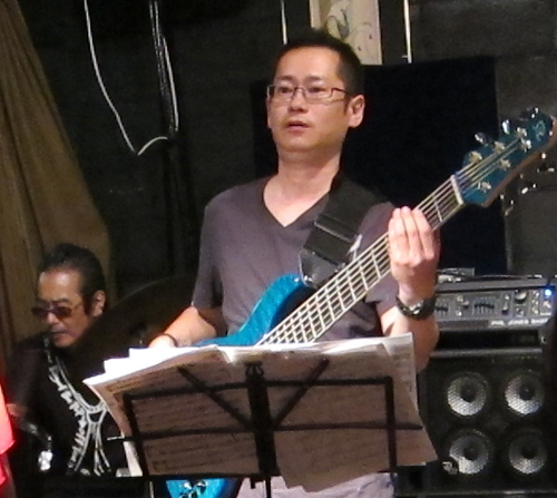 a0194873_0231027.jpg