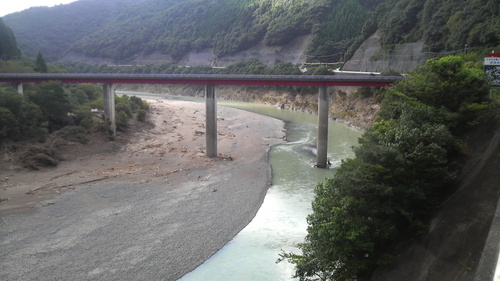 b0205079_2335239.jpg