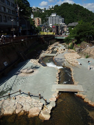 f0234172_1626139.jpg