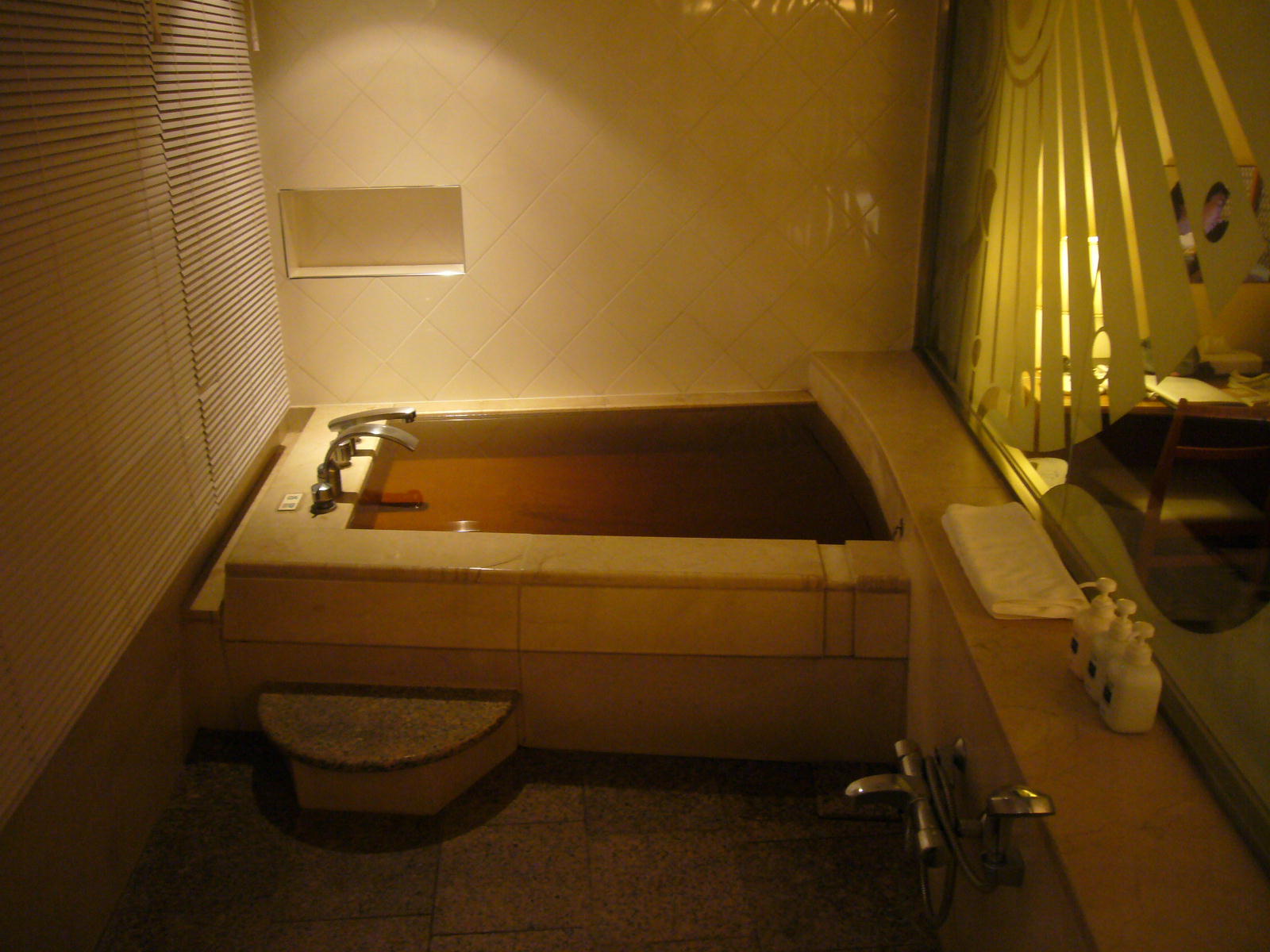 d0015096_15381378.jpg