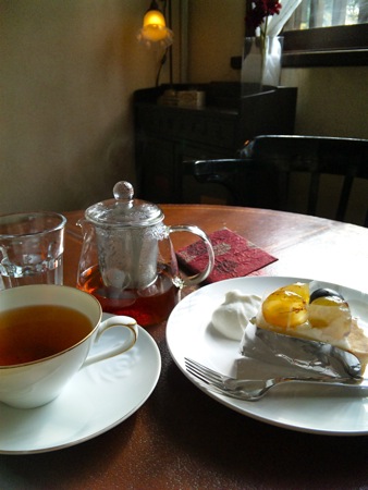 c0114110_2261552.jpg