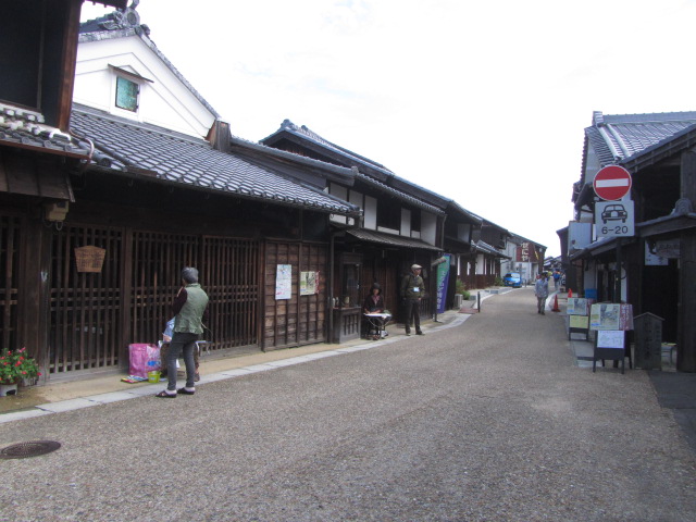 f0054429_1656285.jpg