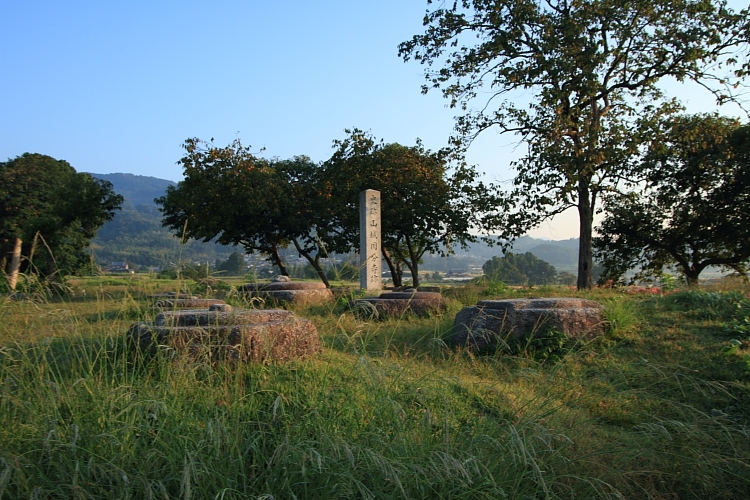 e0051888_2237928.jpg