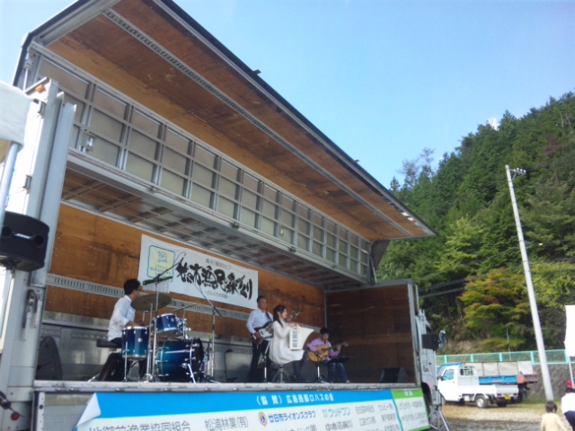f0014209_1231684.jpg