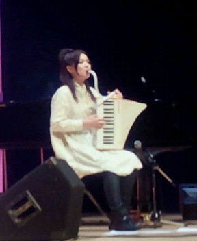 f0014209_033950.jpg