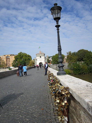 f0234936_2363639.jpg