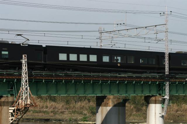 b0002858_11377.jpg