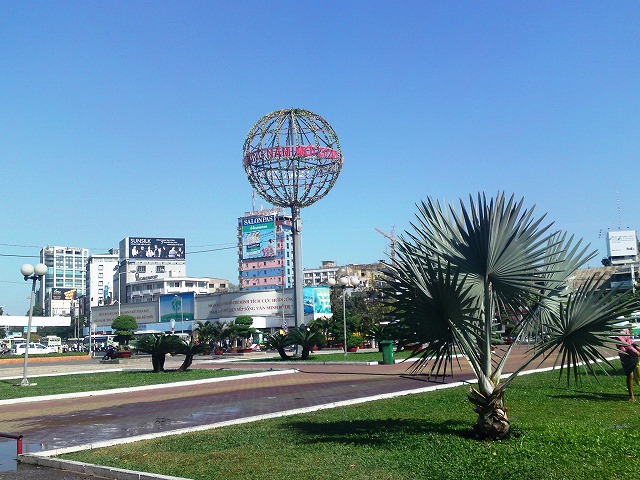 a0000014_1964158.jpg