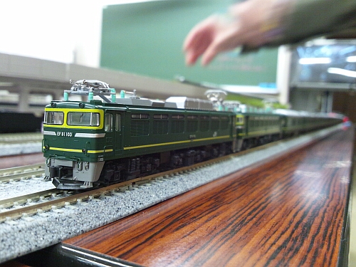 f0037227_23595530.jpg