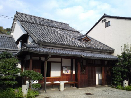 f0232876_2262435.jpg