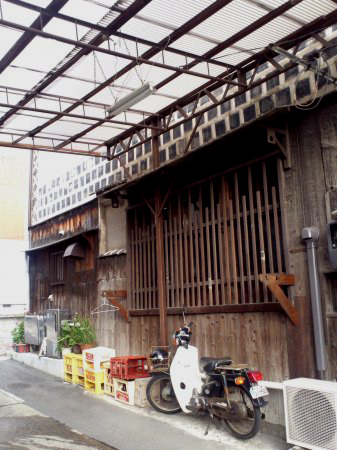f0232876_2282223.jpg