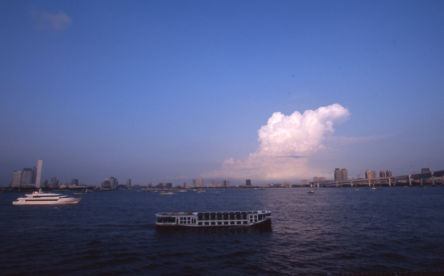 e0228025_1459552.jpg