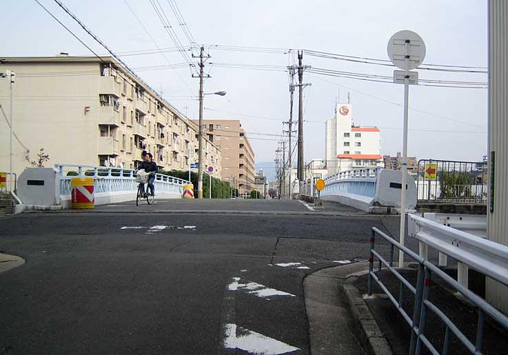b0057679_836665.jpg