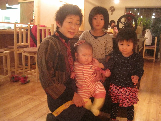 f0202703_22241126.jpg