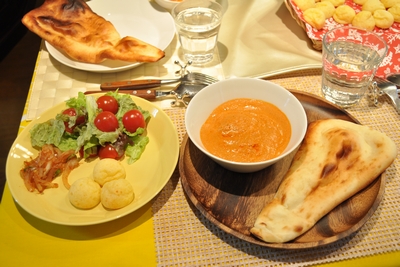 d0194220_1565436.jpg