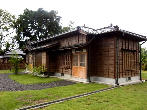 e0057760_2243528.jpg