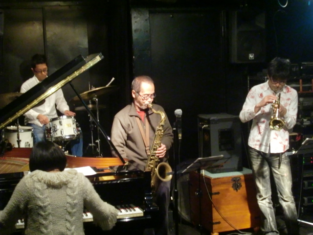 a0160571_15473513.jpg