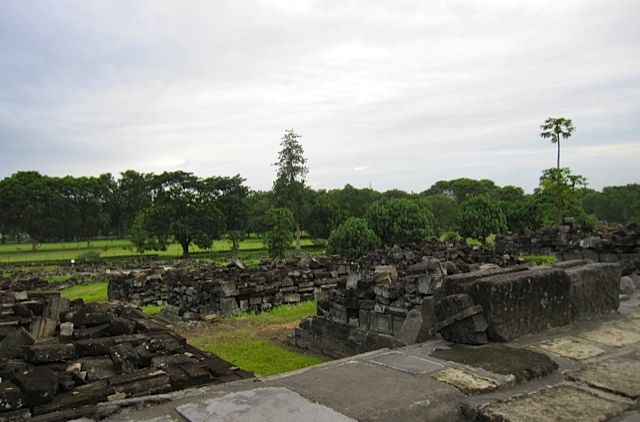 d0106242_2258315.jpg