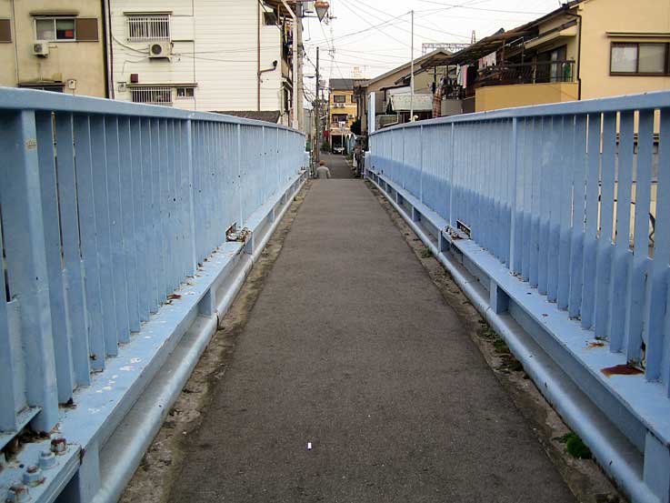 b0057679_8512660.jpg