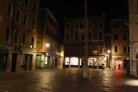 d0129786_1504511.jpg