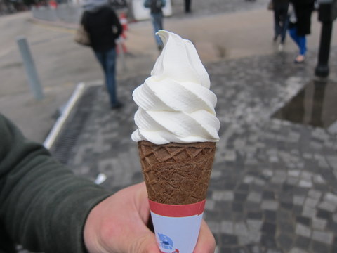 e0018143_0451418.jpg