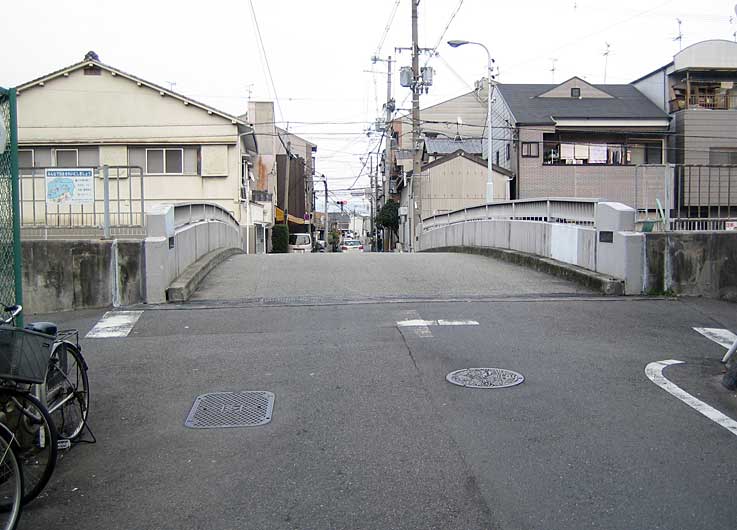 b0057679_8465565.jpg