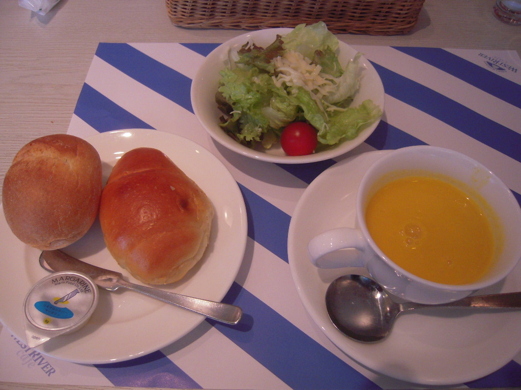 d0083265_1581878.jpg