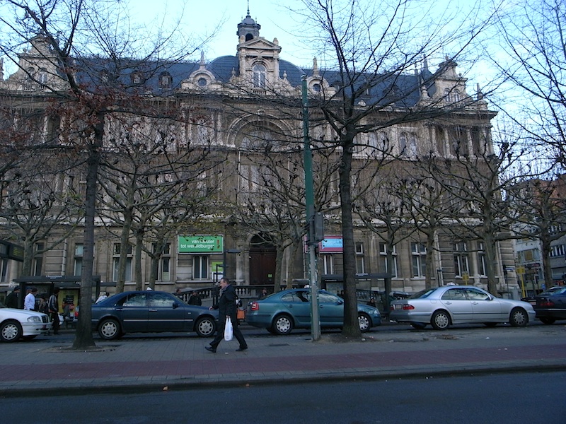 f0108399_1357778.jpg