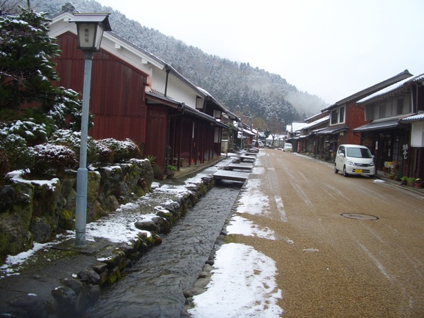 e0033713_8372920.jpg